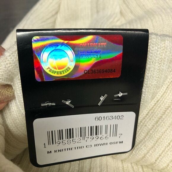 Iowa Hawkeyes New Era Retro Cuffed Knit Hat with Pom - White - Picture 3 of 3